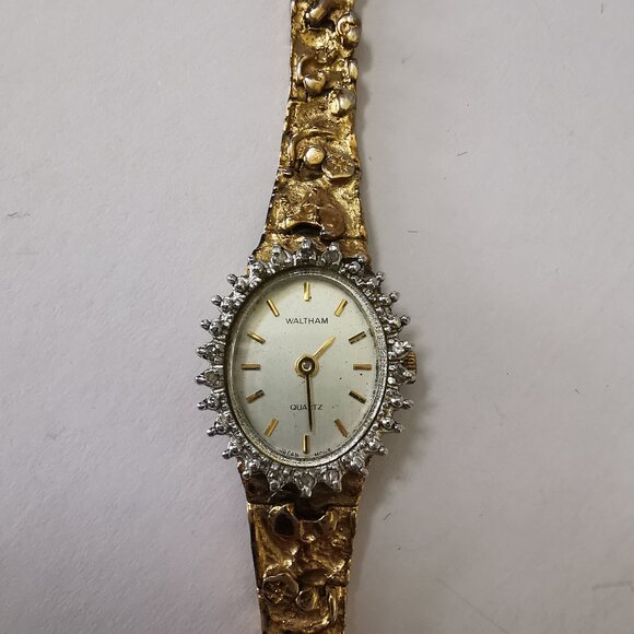 Vtg Waltham Ladies 15mm Watch Gold Nugget Style Band w Diamonds- RUNS - Picture 3 of 15